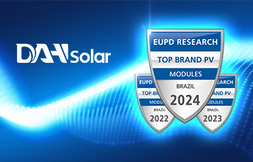DAH Solar Menerima “Top Brand PV 2024” di SNEC 2024